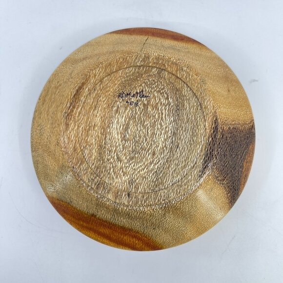 vintage handcrafted wood bowl with contrasting light & dark wood pattern signed - Picture 6 of 8
